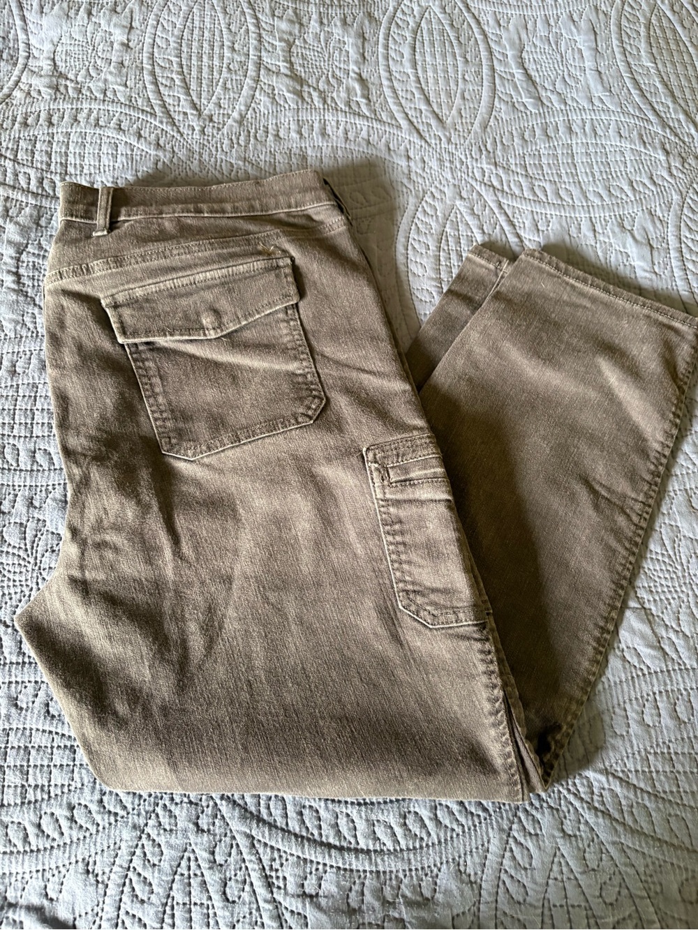 Eddie Bauer Gray Women’s Slightly Curvy Skinny Utility Cargo Pants - Casual